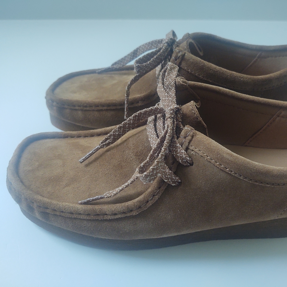 🎁Clarks Wallabee 2 Cognac Suede - Style # 26158277 - Size US 9M - Picture 6 of 8